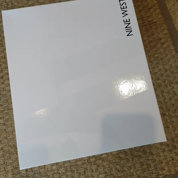 NINE WEST FHAYLA 💥NEW IN BOX💥 POINTED TOE BOOTIE,BLACK MULTI PONY 6M - Picture 5 of 16